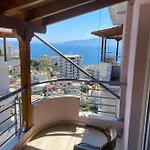 Blue Breeze Attic Apartamento Sarandë