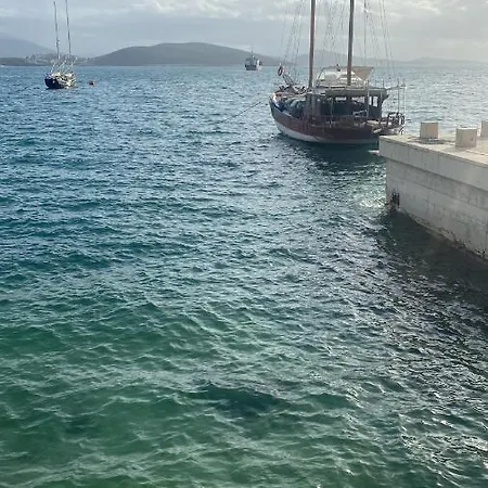 Appartement Blue Breeze Attic Sarandë