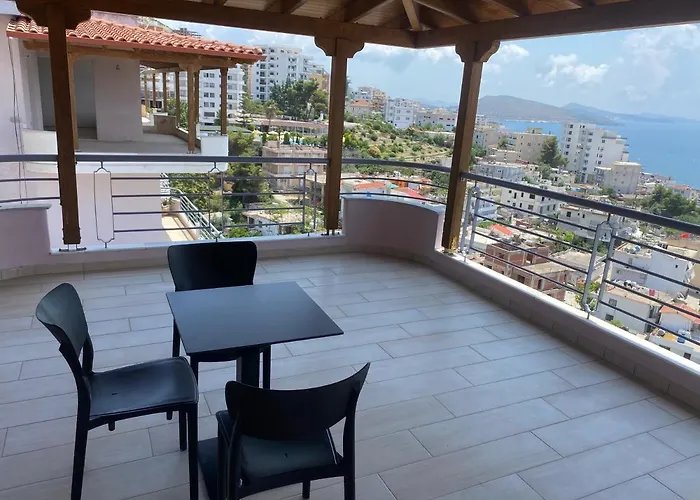 Blue Breeze Attic Appartement