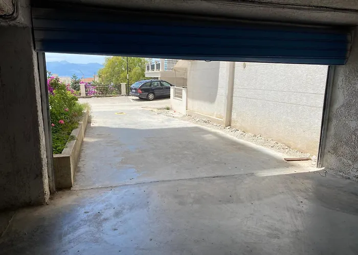 Blue Breeze Attic Appartement