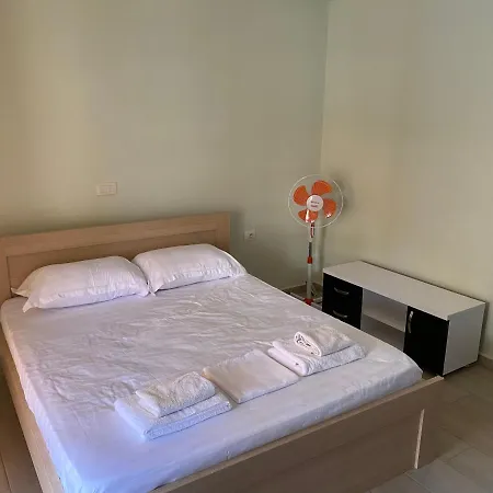 Blue Breeze Attic Sarandë