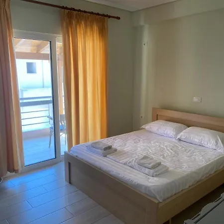 Blue Breeze Attic * Sarandë