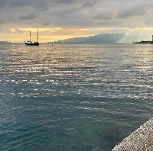 Blue Breeze Attic * Sarande