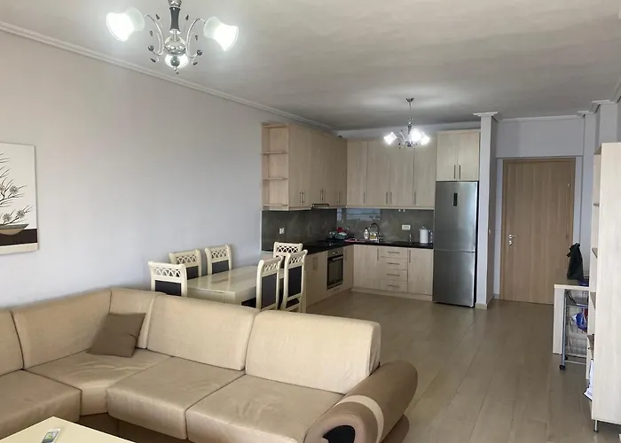 Blue Breeze Attic Apartament *